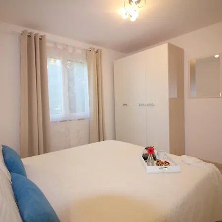 - Lavanda 2 Porec